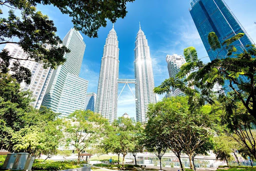7 DAYS (6 NIGHTS) SINGAPORE & MALAYSIA FESTIVE PACKAGE